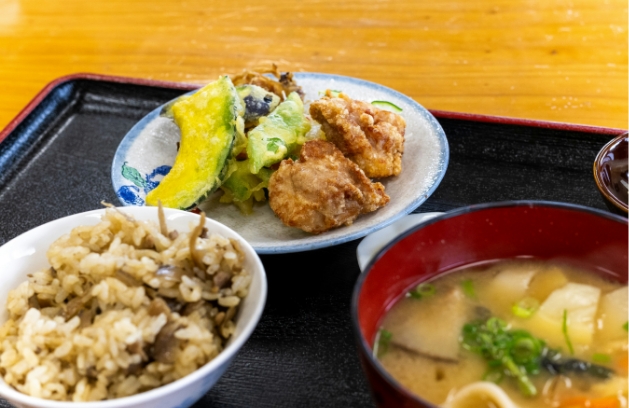 笑味の店（えみのみせ）